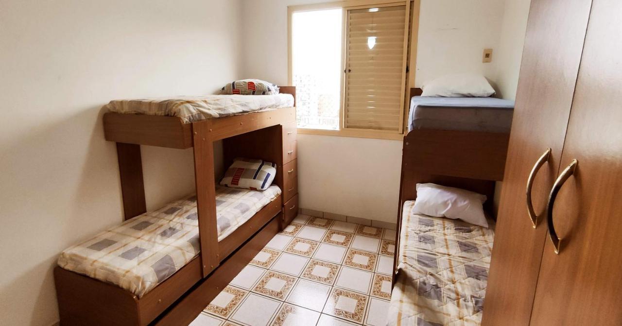 Praia Da Enseada - Predio Com Area De Lazer E Garagem Apartment Гуаружа Екстериор снимка