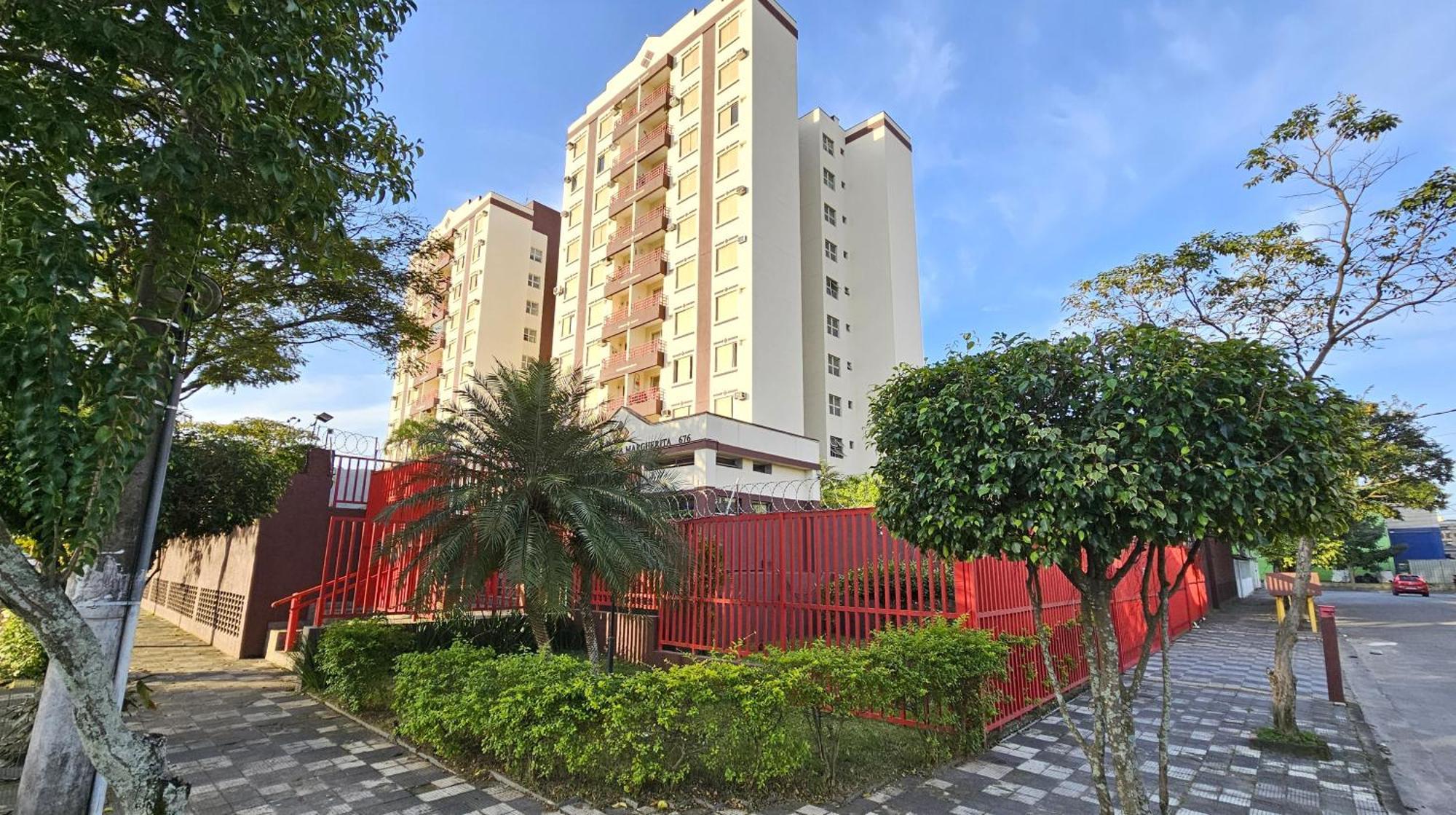 Praia Da Enseada - Predio Com Area De Lazer E Garagem Apartment Гуаружа Екстериор снимка